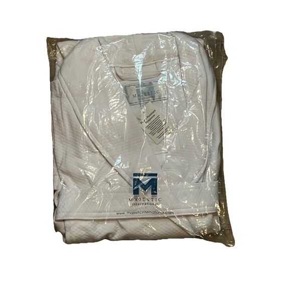 Unisex White Luxury Bathrobe by Majestic International Size M - Picture 1 of 1